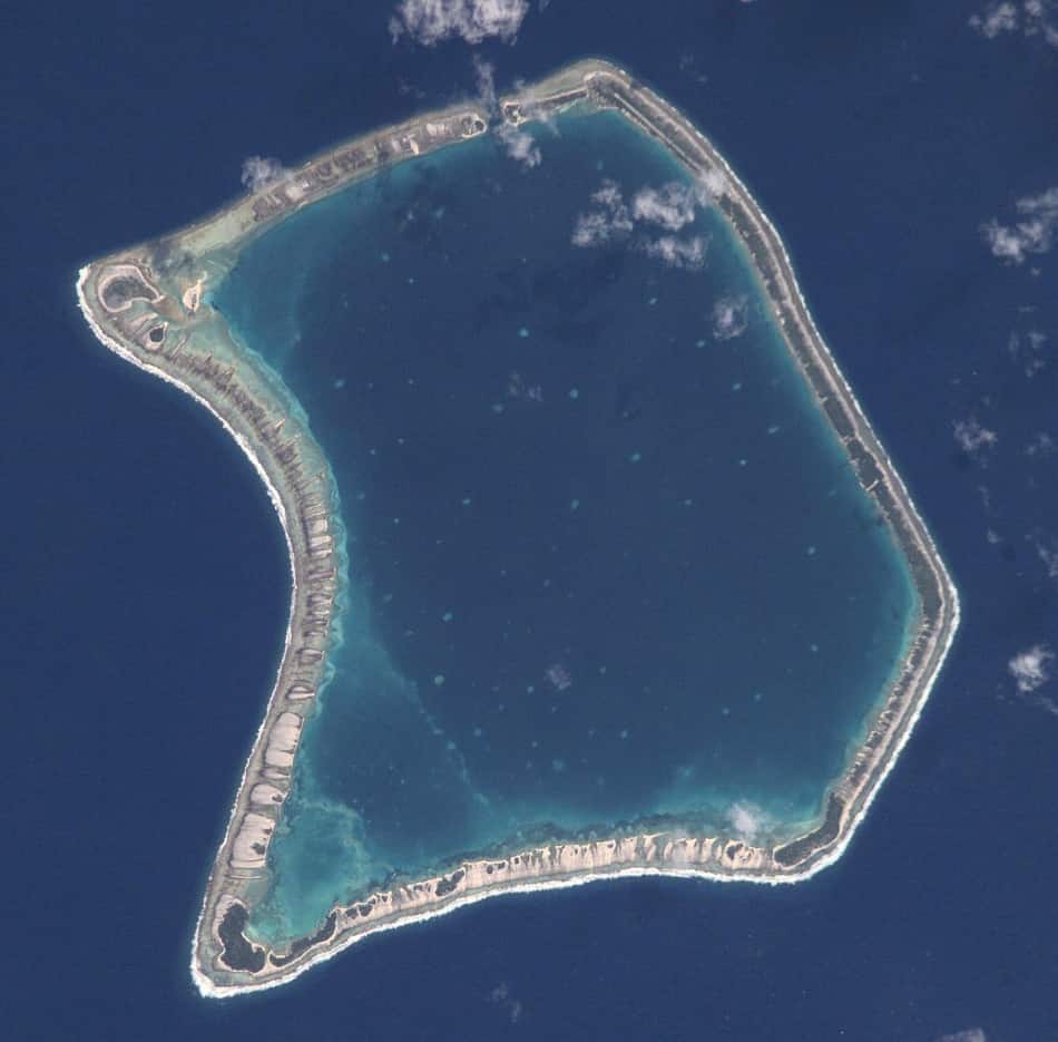 immagine satellitare della Nasa di Fangataufa, presa da wikipedia