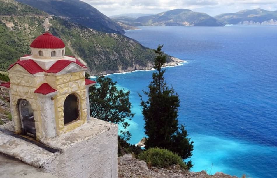 Myrtos è semplicemente LA spiaggia, il motivo principale per raggiungere quest’isola