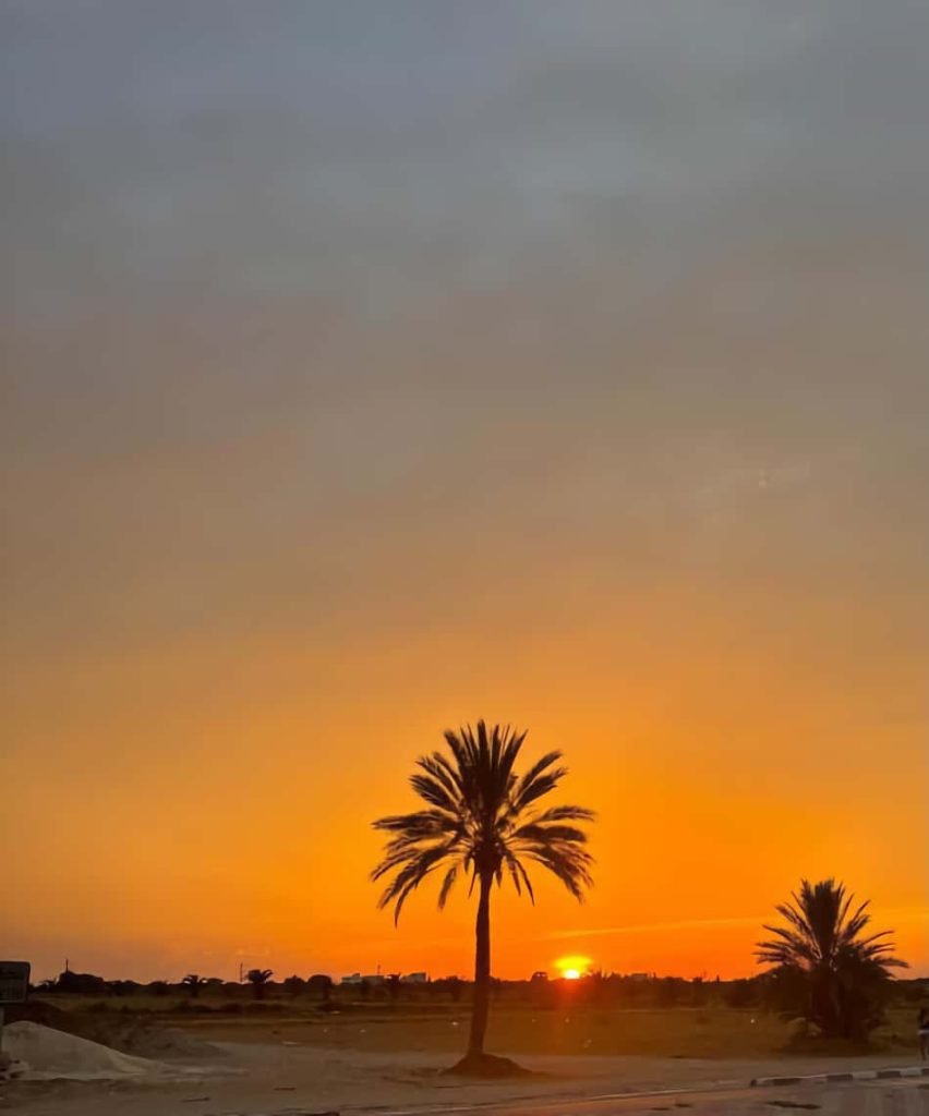 noi abbiamo optato per i due giorni nel deserto