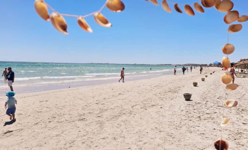 Il mare è bellissimo e la leggera ventilazione ci ha permesso di non soffrire quella calura tipica del periodo
