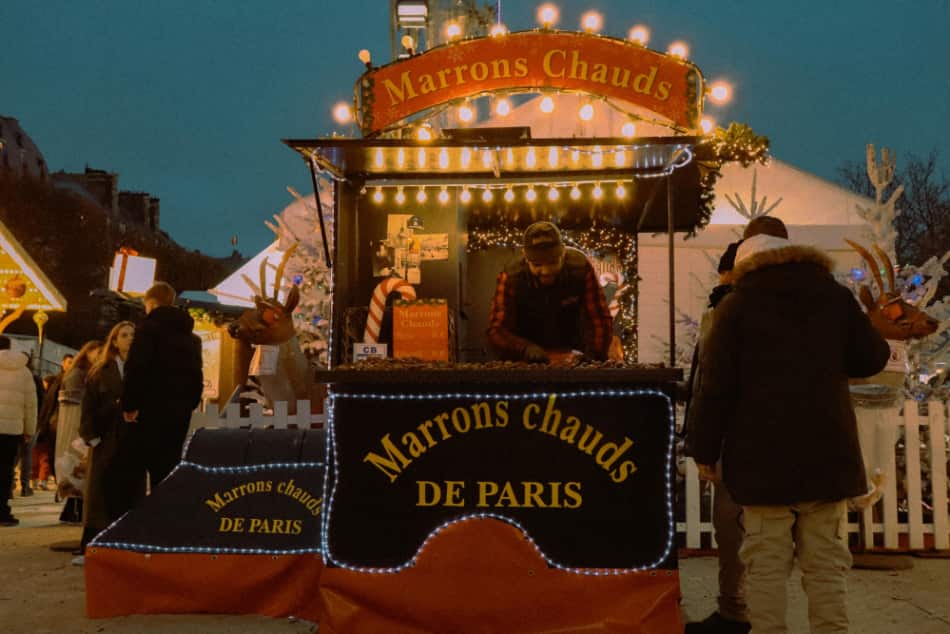 Parigi ha indiscutibilmente sempre un grande fascino che si amplifica durante le festività natalizie