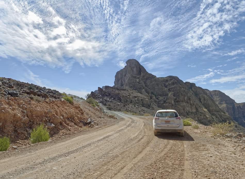 un viaggio indimenticabile in 4x4 a Nizwa a visitare il fortino