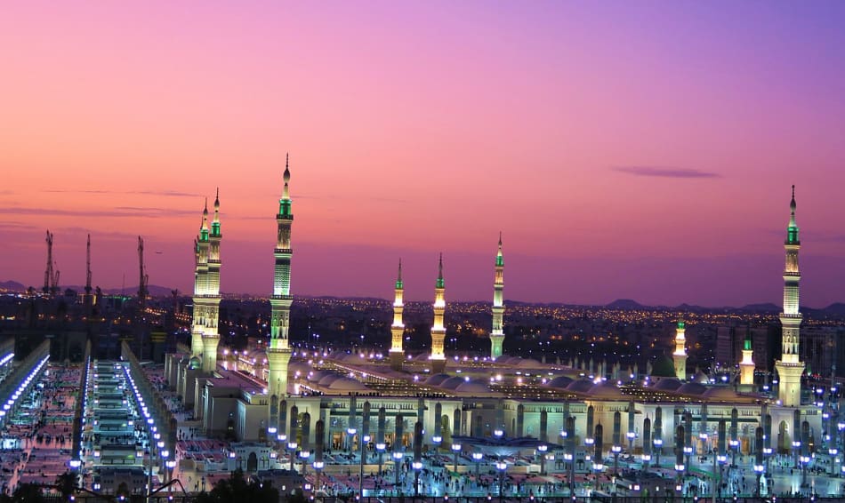 È consentito invece l’accesso ai visitatori nella Moschea di Quba