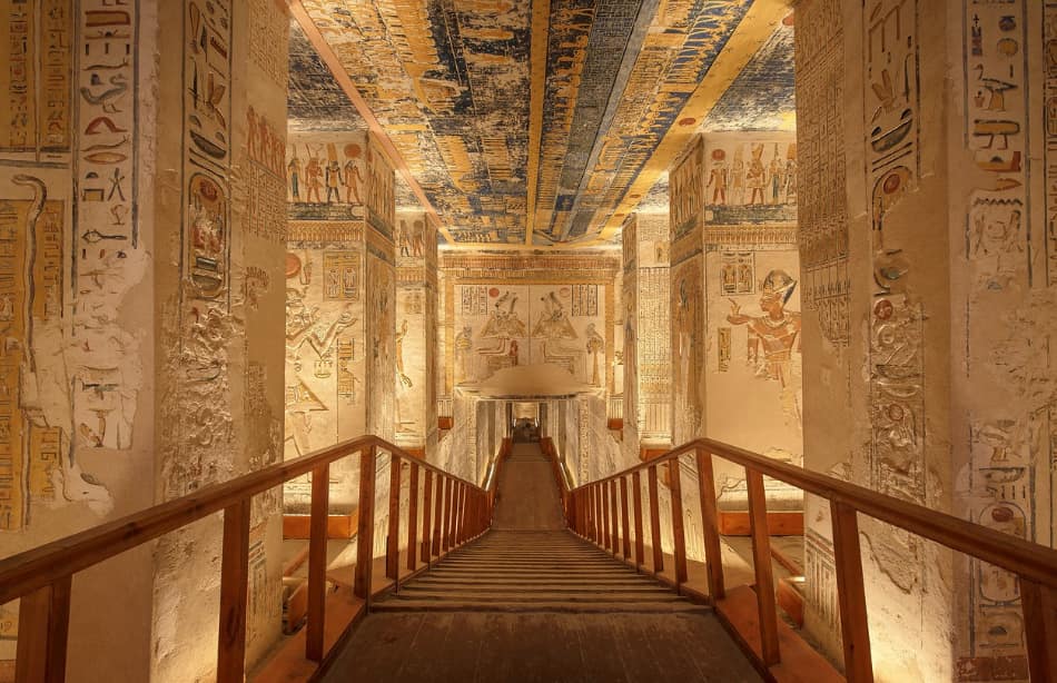 E qui arriva il momento-clou del viaggio: la visita al Grand Egyptian Museum (GEM), il museo archeologico più grande del mondo