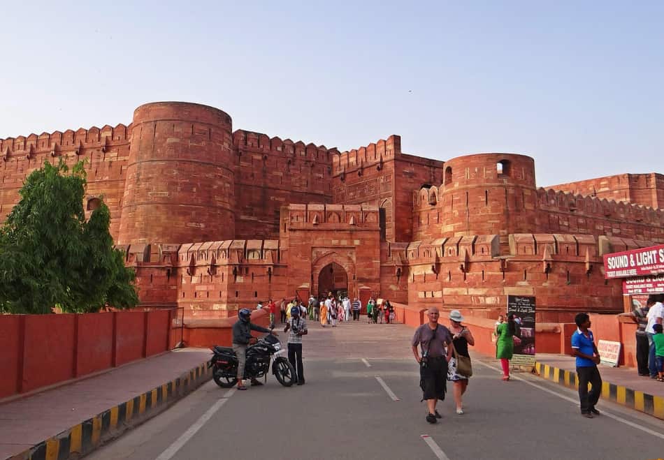 L’Agra Fort questo maestoso forte in arenaria rossa sito Patrimonio dell'Umanità UNESCO