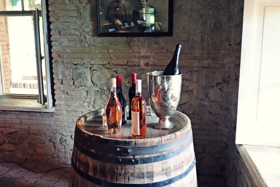 Un altro vanto della sorprendente Georgia. Il metodo con cui si produce il vino nei Qvevri è diventato patrimonio immateriale Unesco nel 2013